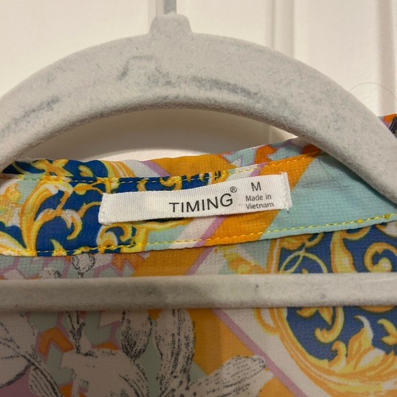 Timing Multicolor Patterned Blouse - Picture 4 of 5